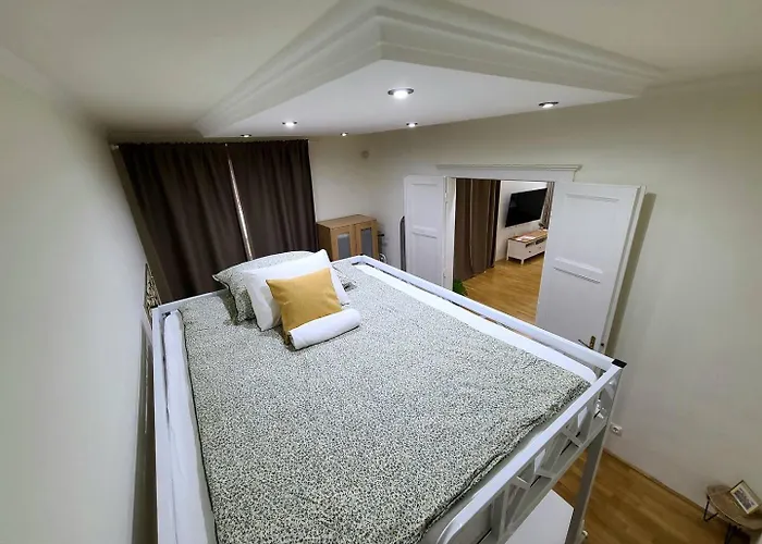 Central Budapest Oasis - City Center Apartment